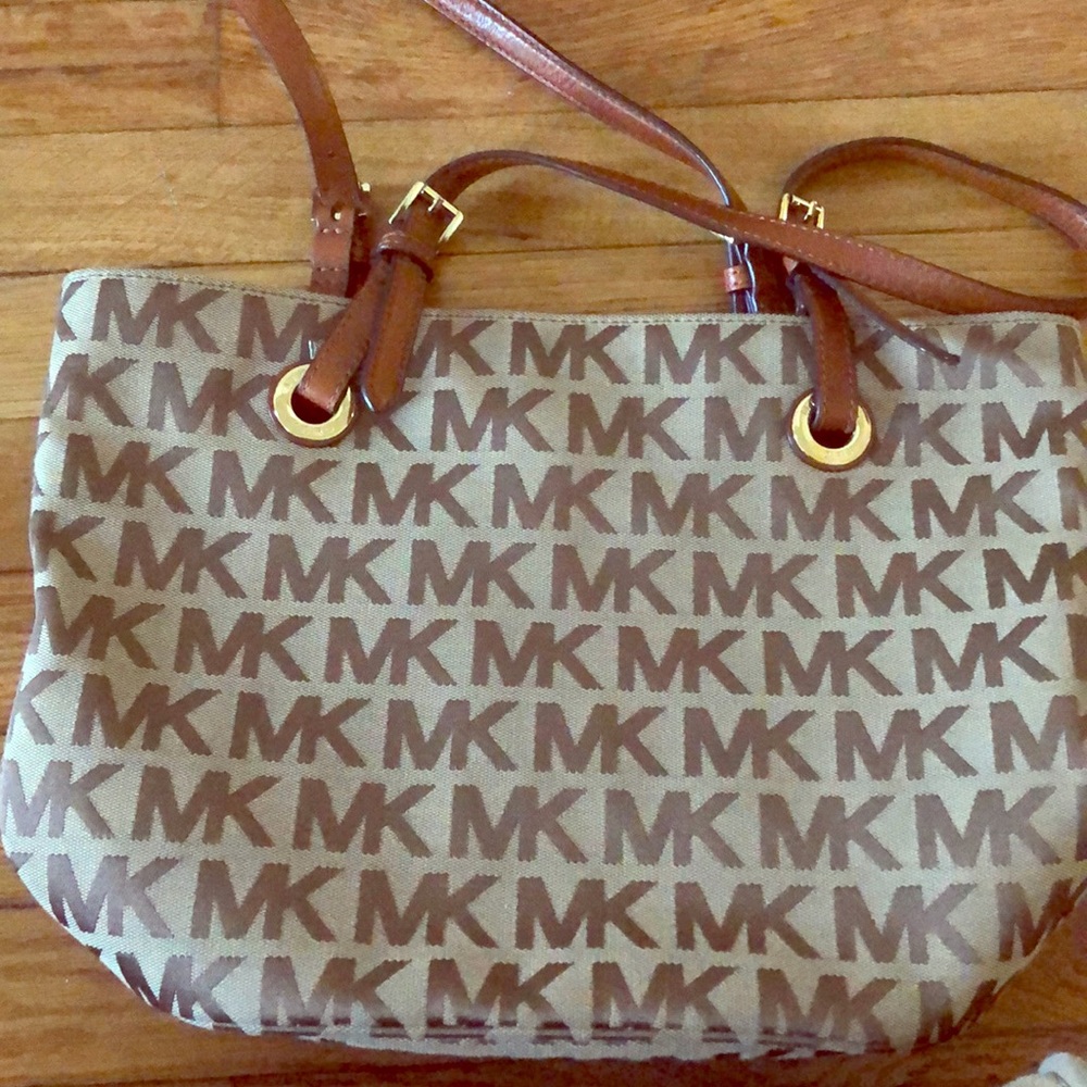 Micheal Kors Bag